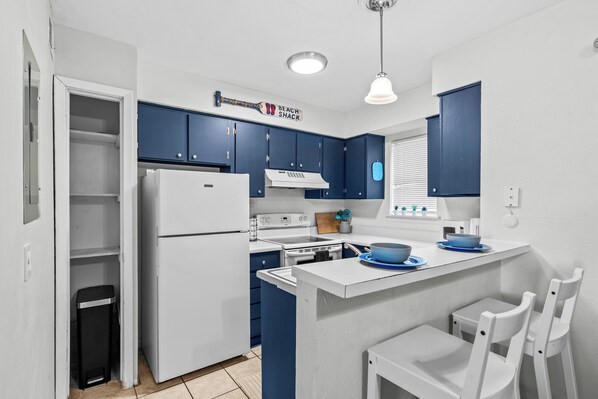 Microwave, oven, stovetop, dishwasher