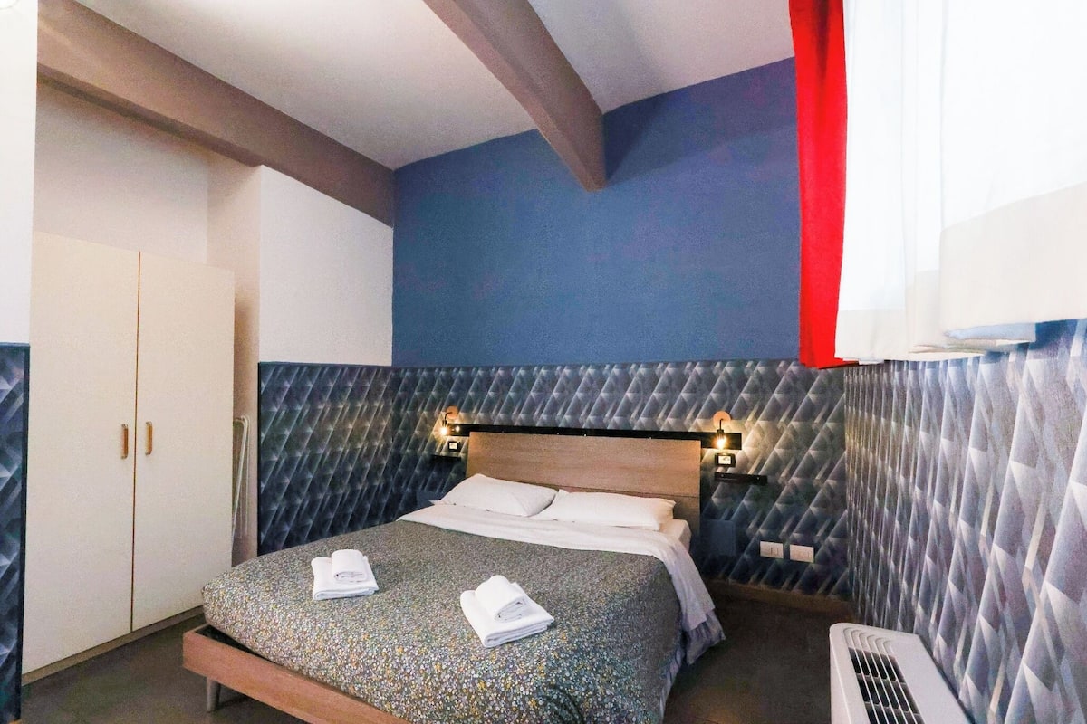 Classic Apartment | Iron/ironing board, free WiFi