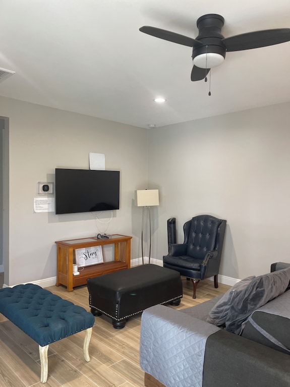 Az Go Rentals: 2022 Built, 2bd/1ba, 1k Sqft, Pickleball Court! Detached! - Gilbert, AZ