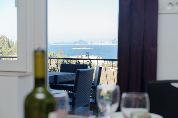 Apartament, balcó, vistes al mar | Dutxa