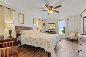 3 quartos, ferros/tábuas de passar roupa, Wi-Fi, roupa de cama