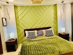 1 chambre, fer et planche à repasser, accès Internet, draps fournis