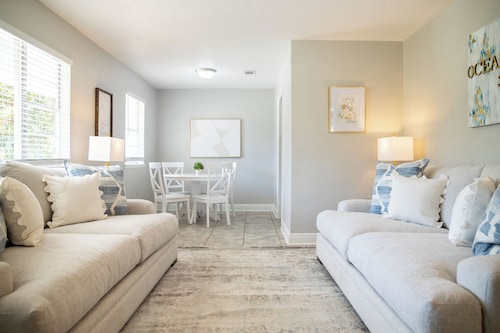 3BR includes GOLF CART! Close to the beach & downtown Ocean Springs! The Audrey