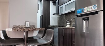 Cozy 2-bedroom apartment in enjoyable Mañongo - Clase to Hesperia, Dunas, Sport