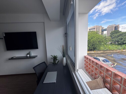 Cozy 2-bedroom apartment in enjoyable Mañongo - Clase to Hesperia, Dunas, Sport