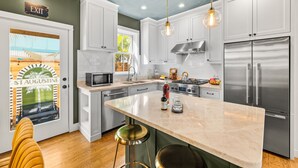 Unclassified image, 2 of 98, button - Designer Spa Retreat Near Historic Downtown! Pets! Luxury Walk to Shops & Dining (St. Augustine)