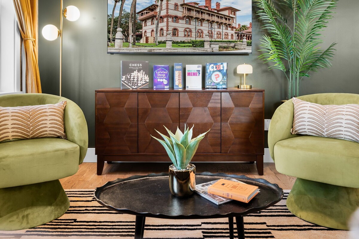 Photo 10 of Designer Spa Retreat Near Historic Downtown! Pets! Luxury Walk to Shops & Dining