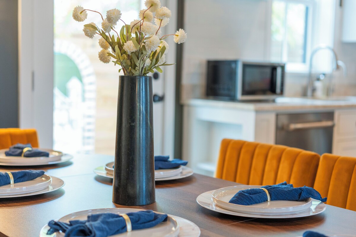 Photo 34 of Designer Spa Retreat Near Historic Downtown! Pets! Luxury Walk to Shops & Dining
