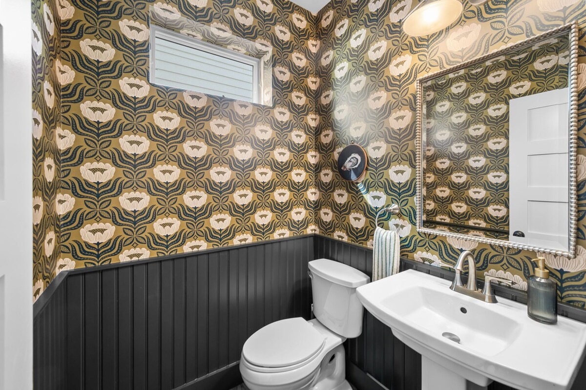 Photo 32 of Designer Spa Retreat Near Historic Downtown! Pets! Luxury Walk to Shops & Dining