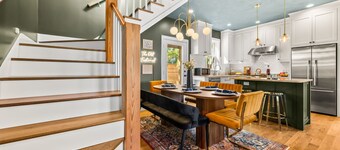 Designer Spa Retreat Near Historic Downtown! Pets! Luxury Walk to Shops & Dining