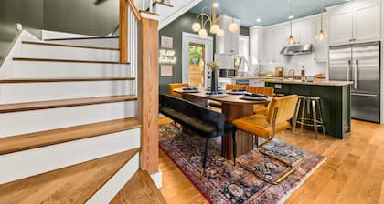 Designer Spa Retreat Near Historic Downtown! Pets! Luxury Walk to Shops & Dining