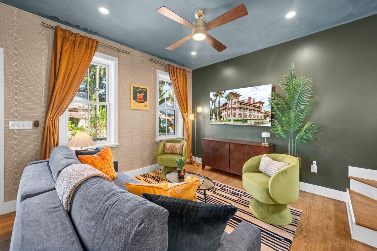 Photo 6 of Designer Spa Retreat Near Historic Downtown! Pets! Luxury Walk to Shops & Dining