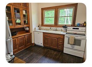 Oven, stovetop, dishwasher