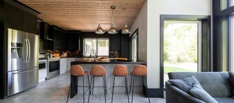 Stylish New Glasgow getaway near golf, beaches and attractions