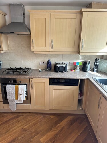 Modern 3 Bedroom House 3mins from Biggin Hill Airport, in Secure Gated Community