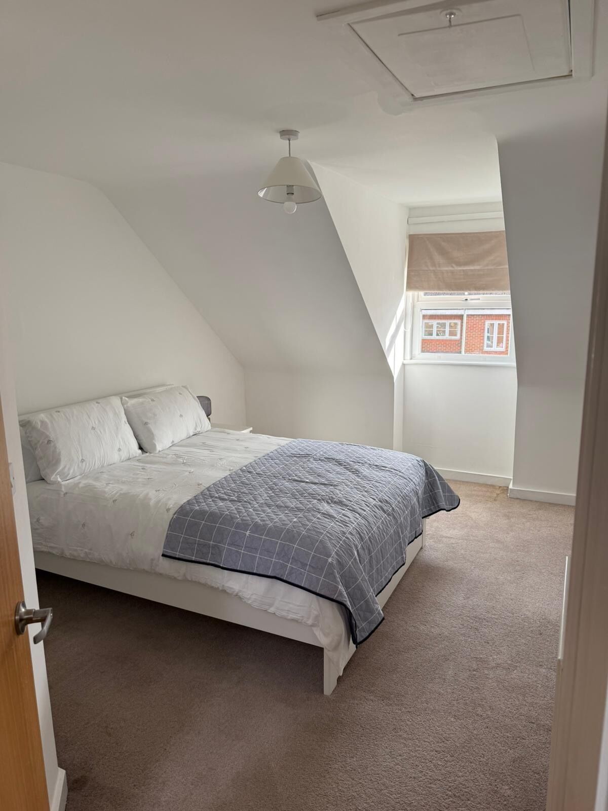 3 quartos, ferros/tábuas de passar roupa, Wi-Fi, roupa de cama