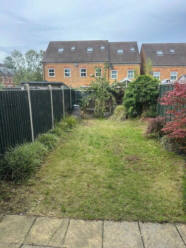 Modern 3 Bedroom House 3mins from Biggin Hill Airport, in Secure Gated Community