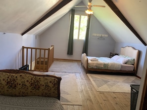1 dormitorio, tabla de planchar con plancha, wifi gratis y ropa de cama