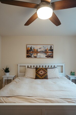 4 habitaciones, escritorio, wifi y ropa de cama 