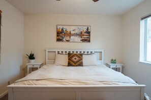 Desk, WiFi, bed sheets - Mountain Bliss Ranch - Hot tub and River Trails (Nevada City)