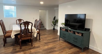 3BR Bungalow 15 mins from Red Rocks & Downtown!
