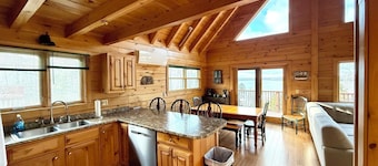 Waterfront Cabin with Private Beach in Bar Harbor. Minutes from Acadia National Park & Downtown Bar Harbor. Newly furnished 3-bedroom, two baths with game room, outdoor grill and fire-pit.