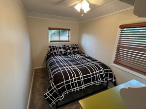 2 bedrooms, Internet, bed sheets