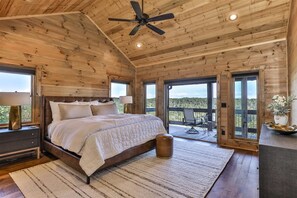 5 bedrooms, iron/ironing board, free WiFi