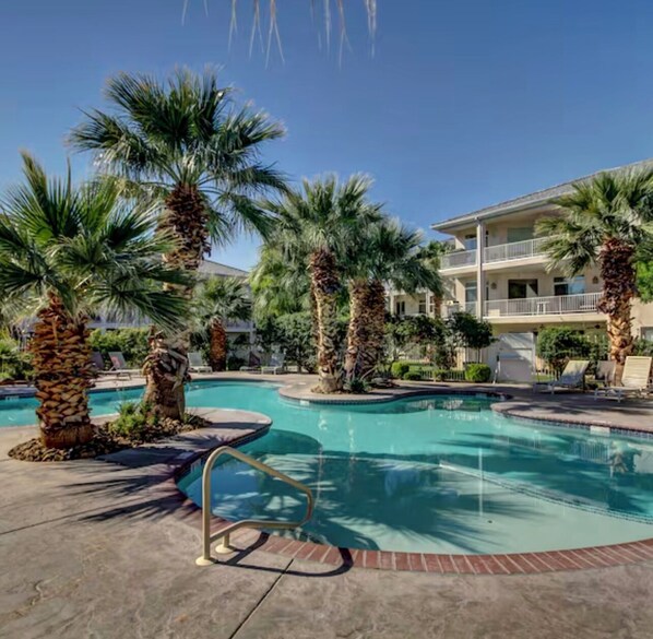 Indoor pool, outdoor pool
