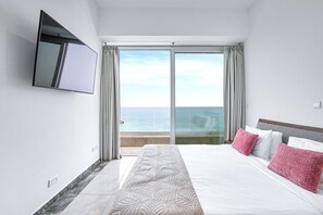 Villa de lujo, vista al mar | Sábanas de algodón egipcio y ropa de cama de alta calidad 