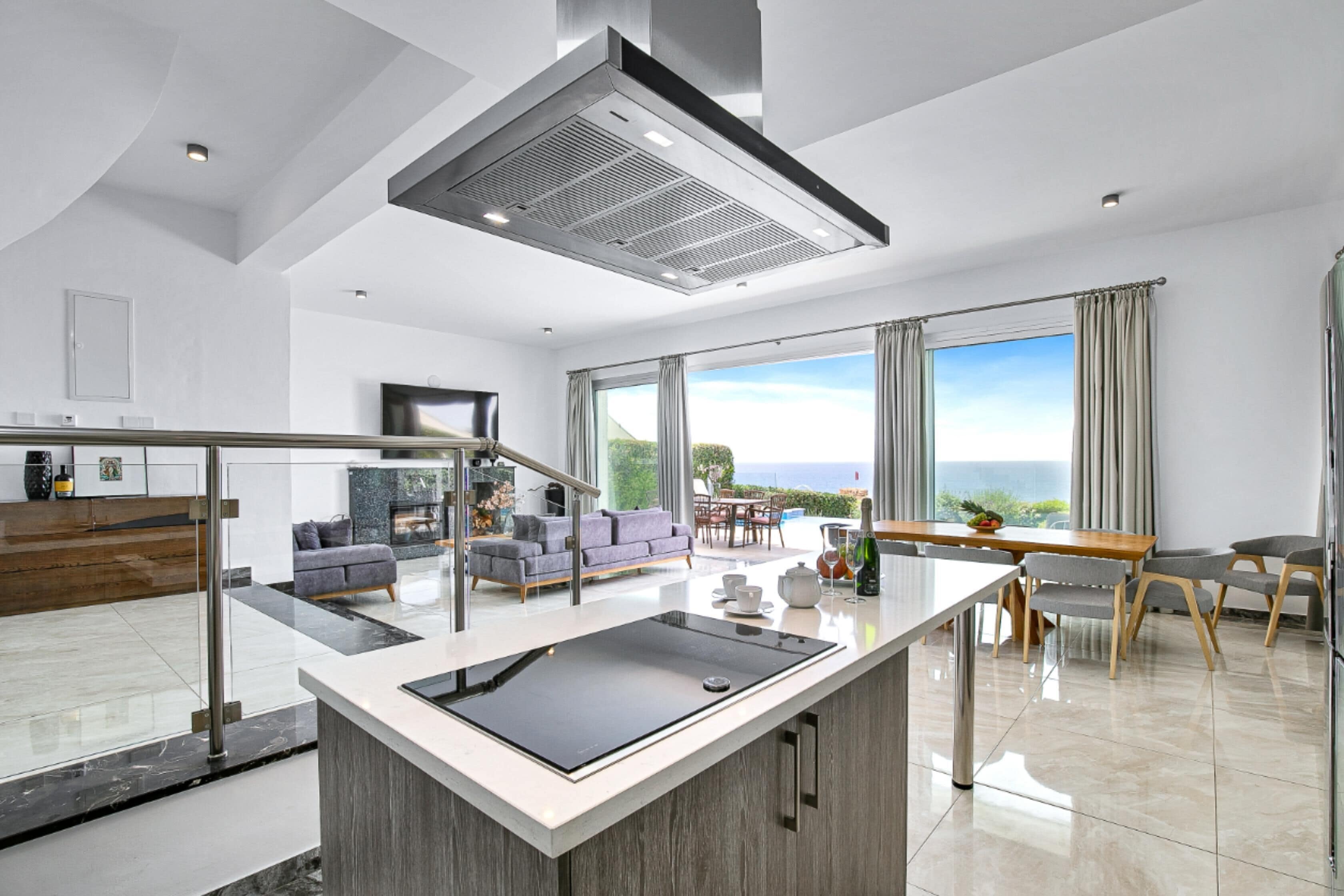 Luxury Villa, Sea View | Private kitchen | Fridge, microwave, oven, stovetop