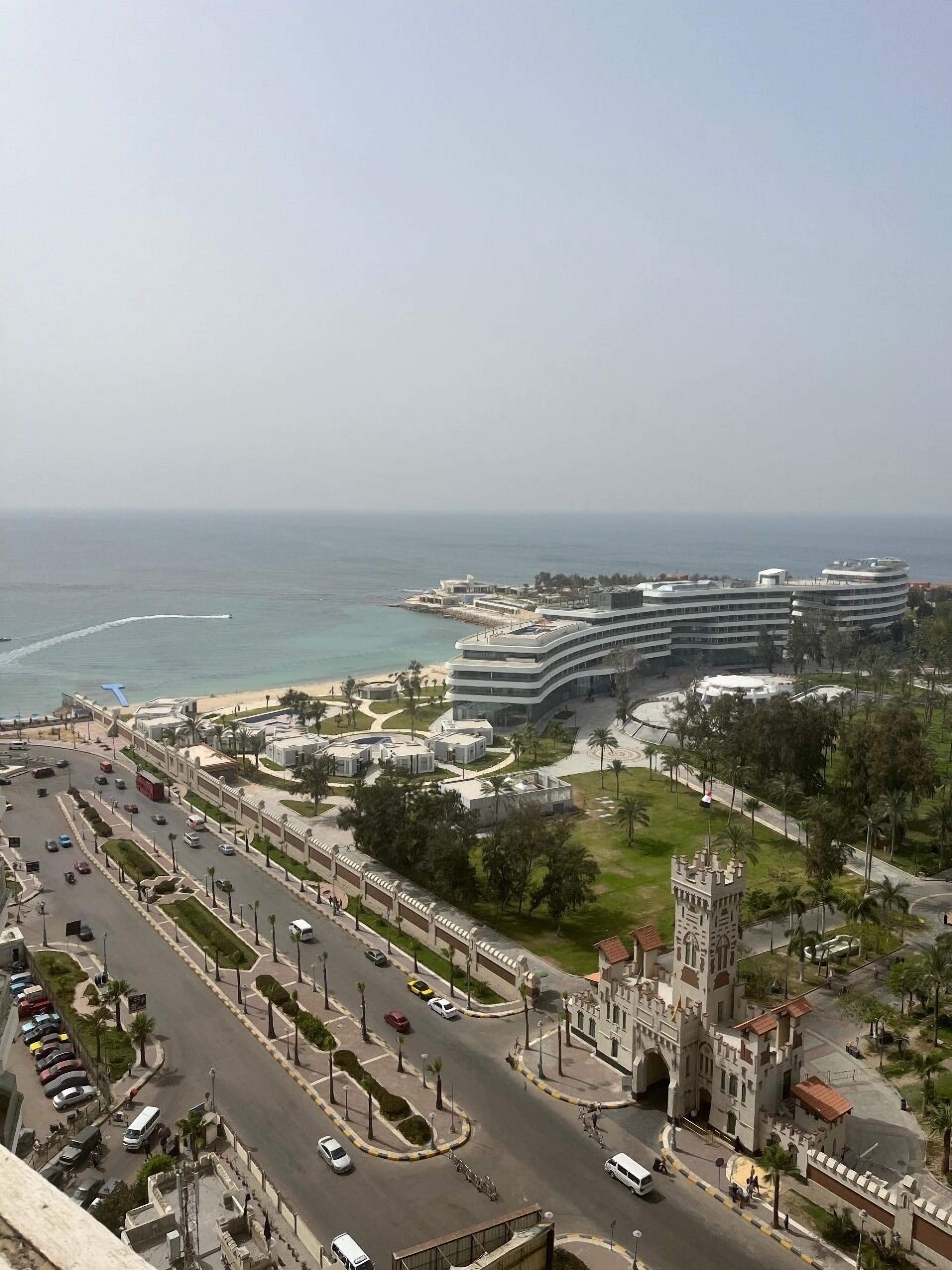 واجهة المنشأة