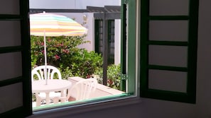 Outdoor dining - Puerta del Sol, fully equipped apartment, ideally located close to all amenities (Caleta de Fuste)