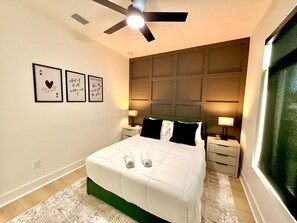 4 bedrooms, desk, iron/ironing board, travel crib