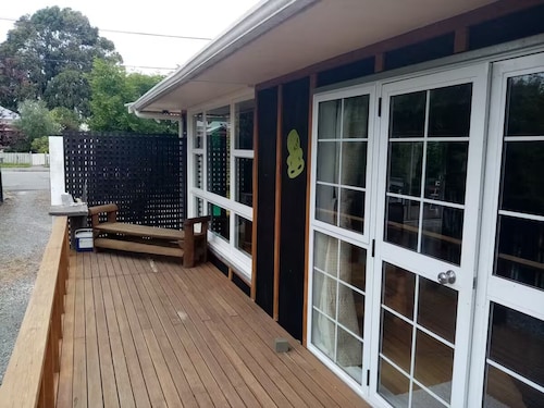 A cozy rustic Bungalow in the City. 
Fam & Pet Friendly close to the new stadium