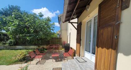 Charmant appartement 35 m2 avec terrasse et jardin