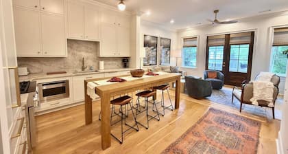 BRAND NEW! Gorgeous 3-bedroom Townhome on Samford Ave in Downtown Auburn!!
