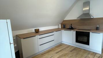 Ofen, Herdplatte, Geschirrspüler