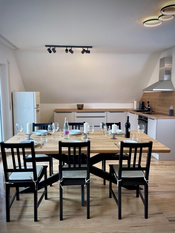 Forn, placa de cuina i rentaplats