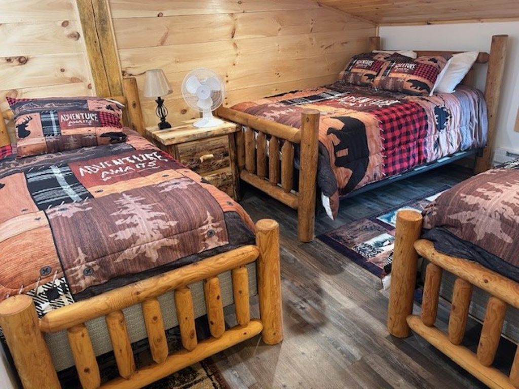 3 quartos, ferros/tábuas de passar roupa, Wi-Fi, roupa de cama