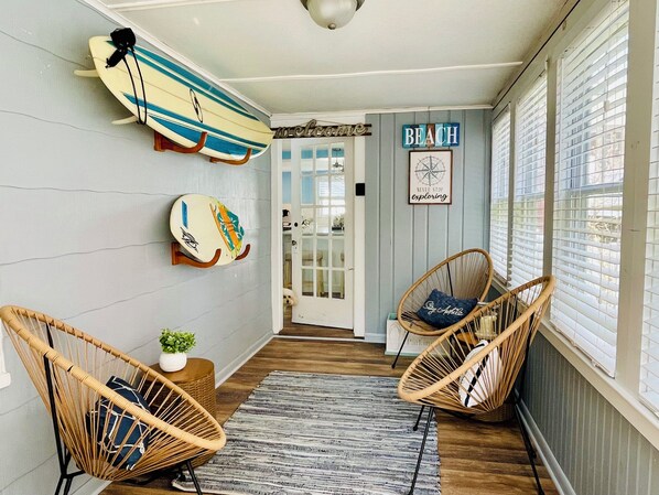 Interior - Enchanting 3-bedroom classic cottage with AC and modern luxury in Ocean City (Ocean City)