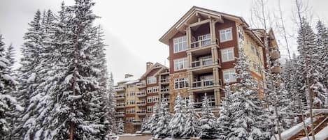 Condo (3 Bedrooms) | Exterior