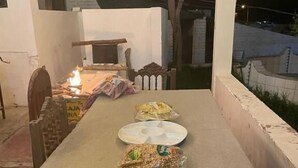 屋外ダイニングエリア
