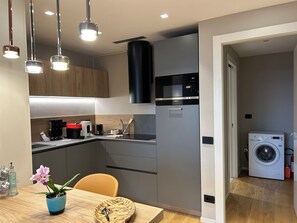 Microwave, stovetop, dishwasher