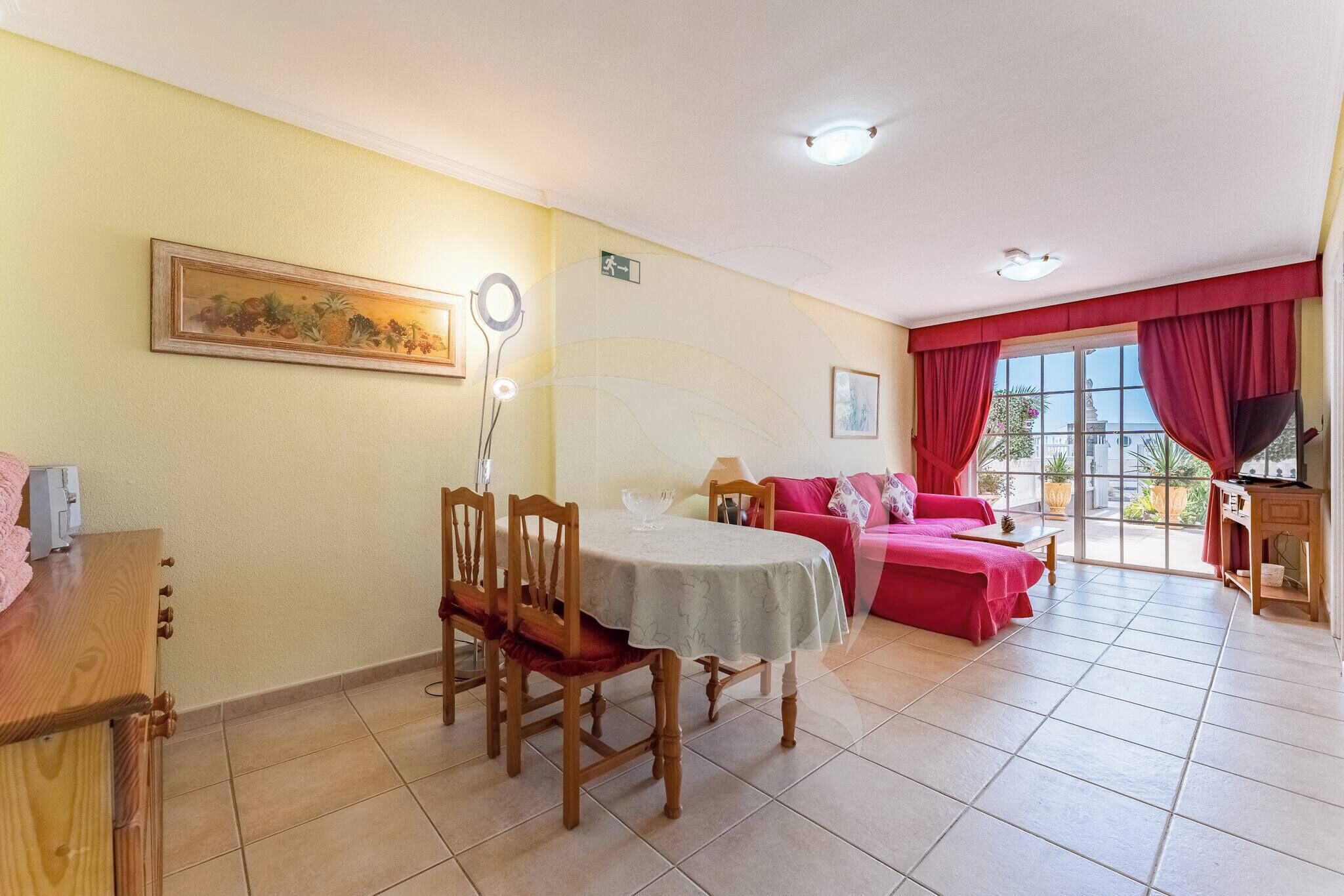 Apartamento, 2 habitaciones | Comedor