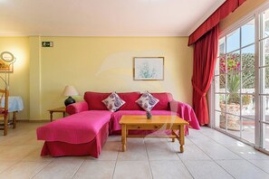 Apartment, 2 Schlafzimmer | Wohnzimmer