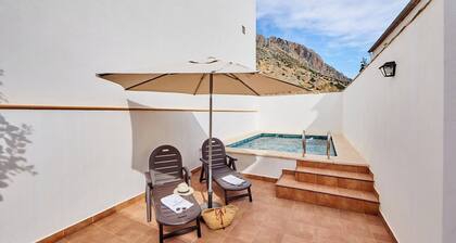 Casa La Oliva Albanchez de Mágina by Ruralidays