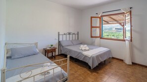 4 makuuhuonetta, silitysrauta/-lauta, Wi-Fi