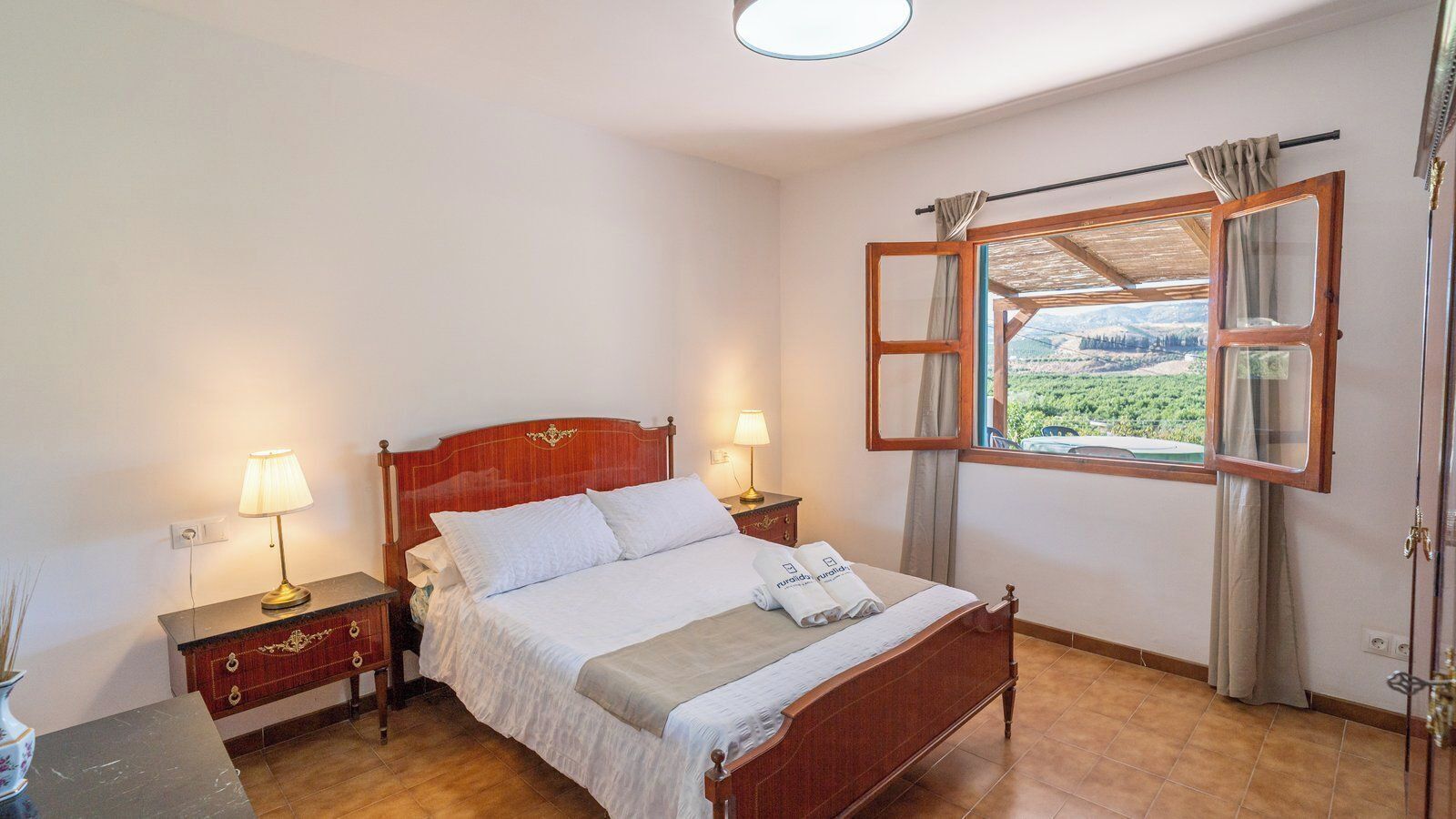 4 Schlafzimmer, Bügeleisen/Bügelbrett, WLAN