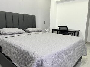 2 Schlafzimmer, Bügeleisen/Bügelbrett, WLAN
